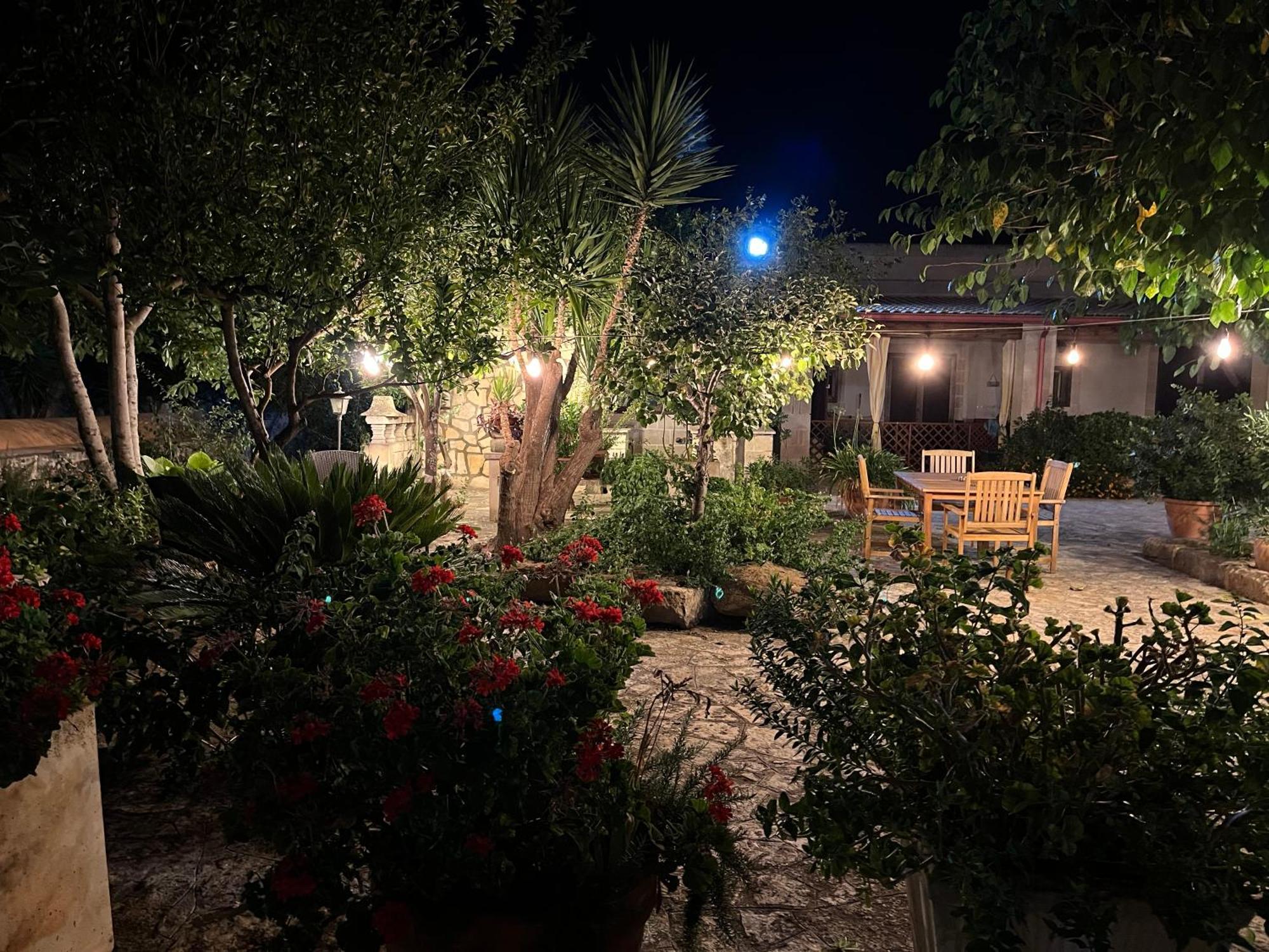 Masseria La Camardia Sava Екстер'єр фото