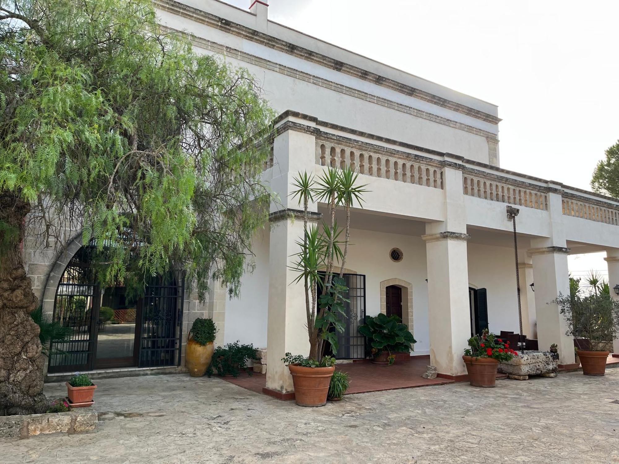 Masseria La Camardia Sava Екстер'єр фото