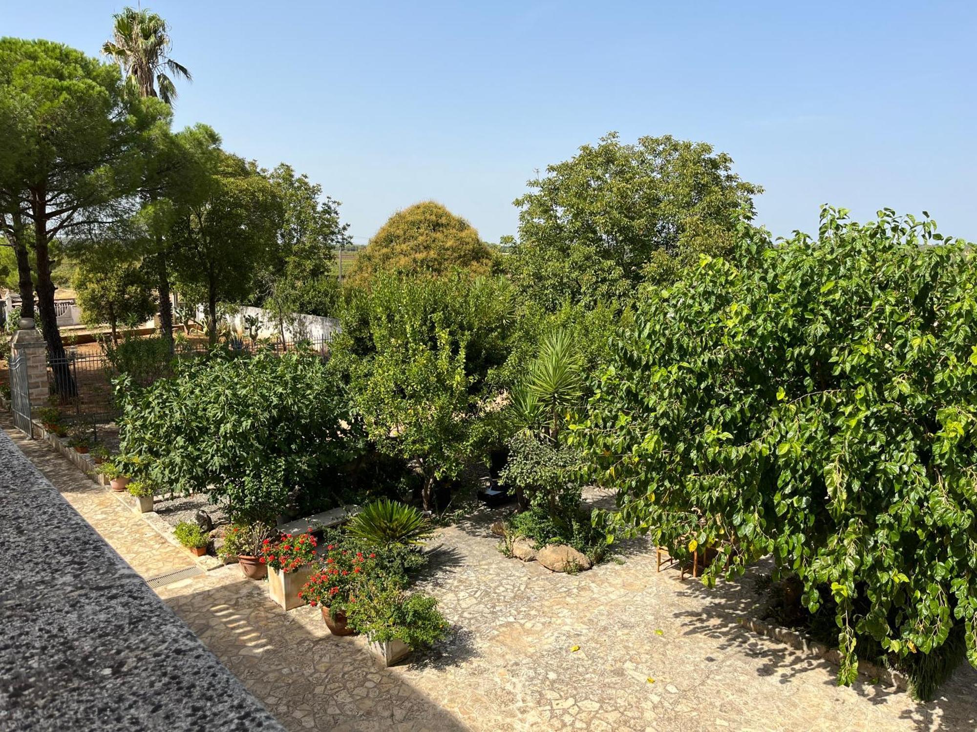 Masseria La Camardia Sava Екстер'єр фото